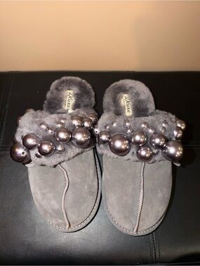 Plush Grey Faux-Fur Beaded Slip-On Slippers for Women